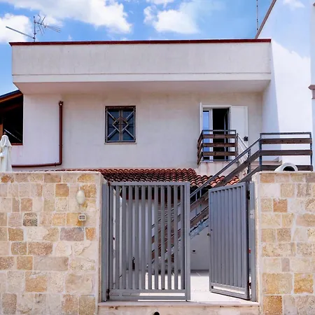 L'attico Di Romolo A 150 Mt Dal Mare Holiday home