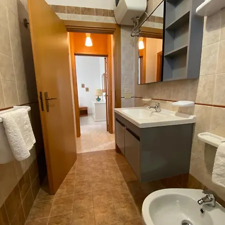L'attico Di Romolo A 150 Mt Dal Mare Holiday home *
